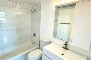 801 Brickell Bay Dr, Miami, FL 33131 - Photo 7