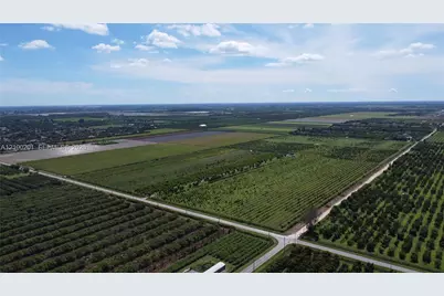 320Xx SW 212 Ave, Homestead, FL 33030 - Photo 5
