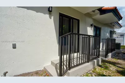 1330 NW 5th St #2, Miami, FL 33125 - Photo 25
