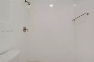 1330 NW 5th St, Miami, FL 33125 - Photo 19