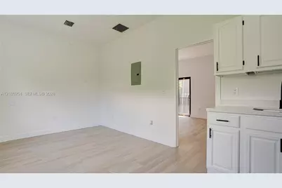 1330 NW 5th St #2, Miami, FL 33125 - Photo 9