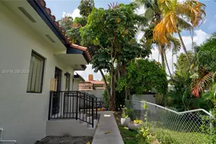 1330 NW 5th St, Miami, FL 33125 - Photo 23