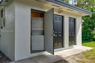 1330 NW 5th St, Miami, FL 33125 - Photo 31