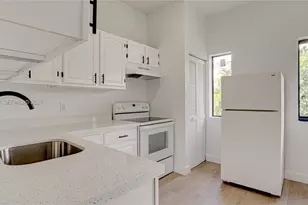 1330 NW 5th St, Miami, FL 33125 - Photo 7