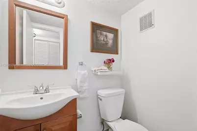 181 Newport K #181, Deerfield Beach, FL 33442 - Photo 9