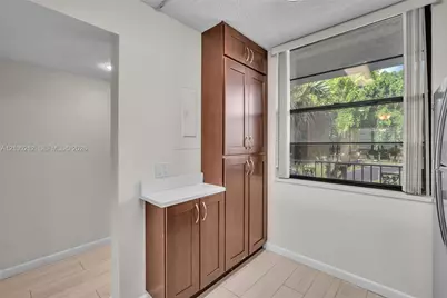 1530 Whitehall Dr #302, Davie, FL 33324 - Photo 5