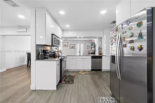 6451 Scott St, Hollywood, FL 33024 - Photo 9