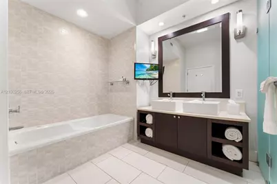 5300 NW 87th Ave #408, Doral, FL 33178 - Photo 9