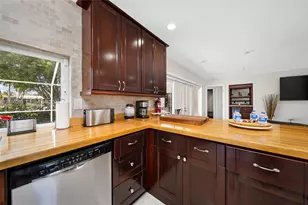 31 SE 12th St, Pompano Beach, FL 33060 - Photo 15