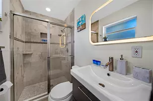31 SE 12th St, Pompano Beach, FL 33060 - Photo 35