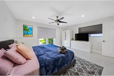 31 SE 12th St, Pompano Beach, FL 33060 - Photo 27