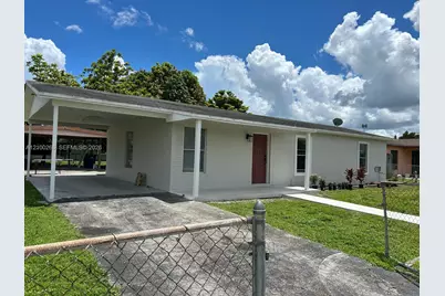 15710 SW 304th St, Homestead, FL 33033 - Photo 1