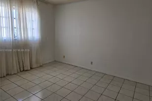 900 NE 12th Ave, Hallandale Beach, FL 33009 - Photo 33