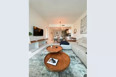 851 NE 1st Ave #1906, Miami, FL 33132 - Photo 3