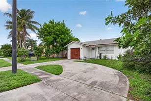 425 NW 18th Ct, Pompano Beach, FL 33060 - Photo 3