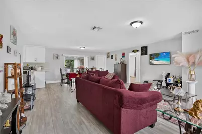 425 NW 18th Ct, Pompano Beach, FL 33060 - Photo 5