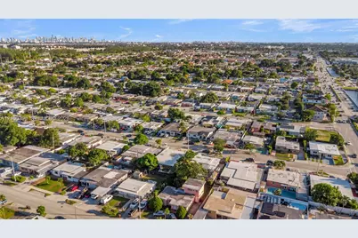 351 W 36th St, Hialeah, FL 33012 - Photo 51