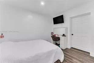 351 W 36th St, Hialeah, FL 33012 - Photo 15