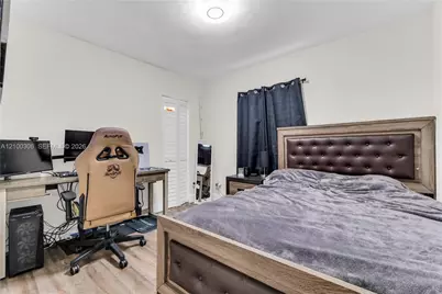 351 W 36th St, Hialeah, FL 33012 - Photo 21
