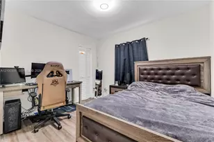 351 W 36th St, Hialeah, FL 33012 - Photo 21