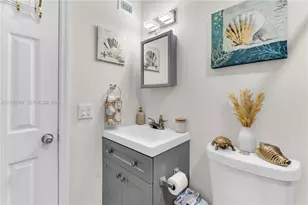 351 W 36th St, Hialeah, FL 33012 - Photo 17