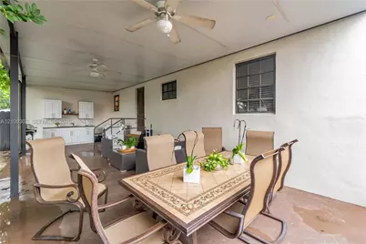 5802 W 3rd Ave, Hialeah, FL 33012 - Photo 37