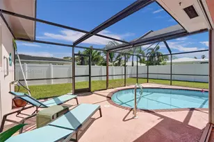1014 SE 14th Ave, Deerfield Beach, FL 33441 - Photo 9