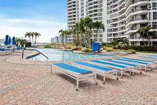 19195 NE 36 Ct Mystic Pointe Dr, Aventura, FL 33180 - Photo 33