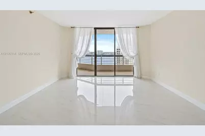 19195 NE 36 Ct Mystic Pointe Dr #1704, Aventura, FL 33180 - Photo 5