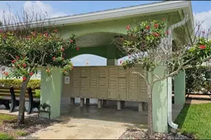 2058 SE Wild Meadow Cir, Port Saint Lucie, FL 34952 - Photo 5