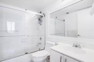 1621 Bay Rd, Miami Beach, FL 33139 - Photo 19