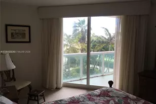 3370 Hidden Bay Dr, Aventura, FL 33180 - Photo 23