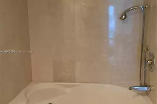 3370 Hidden Bay Dr, Aventura, FL 33180 - Photo 21