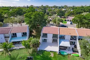 7238 Jacaranda Ln, Miami Lakes, FL 33014 - Photo 71