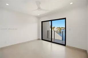 7238 Jacaranda Ln, Miami Lakes, FL 33014 - Photo 49