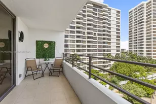 600 Three Islands Blvd, Hallandale Beach, FL 33009 - Photo 15