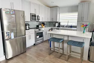 2411 NW 184th Terrace, Pembroke Pines, FL 33029 - Photo 9