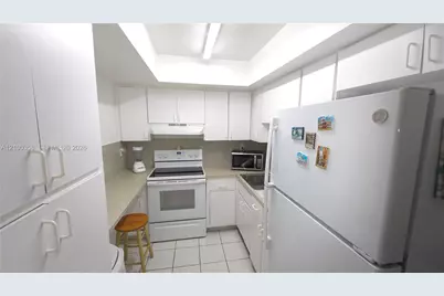 11800 SW 18th St #205-4, Miami, FL 33175 - Photo 3