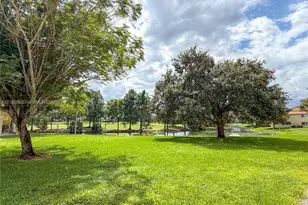 12870 Vista Isles Dr, Sunrise, FL 33325 - Photo 23