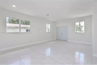 806 NW 5th Ave, Hallandale Beach, FL 33009 - Photo 7