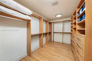 3224 NE 167th St, North Miami Beach, FL 33160 - Photo 21