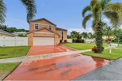 3261 Crystal Way #1, Miramar, FL 33025 - Photo 5