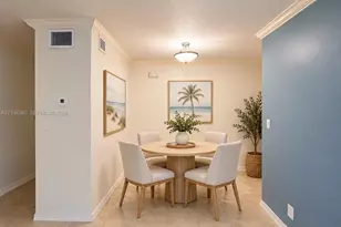 2424 SE 17th St, Fort Lauderdale, FL 33316 - Photo 5