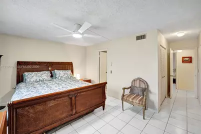 424 SE 10th St #204, Dania Beach, FL 33004 - Photo 15