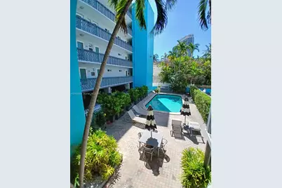 1400 Lincoln Rd #301, Miami Beach, FL 33139 - Photo 1