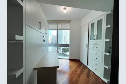 350 S Miami Ave #1502, Miami, FL 33130 - Photo 17