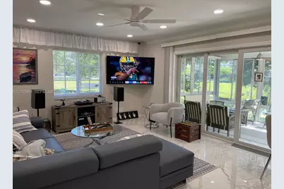 9065 Thunderbird Dr, Coral Springs, FL 33065 - Photo 23