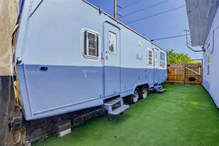5925 SW 64th St, South Miami, FL 33143 - Photo 29