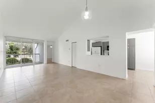 4737 NW 97th Ct, Doral, FL 33178 - Photo 7