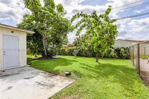 4420 NW 25th Pl, Lauderhill, FL 33313 - Photo 11
